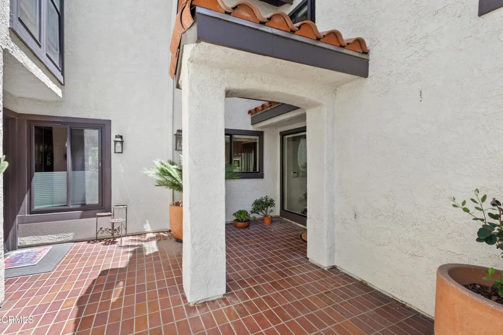 2114 Vina Del Mar Oxnard, CA 93035