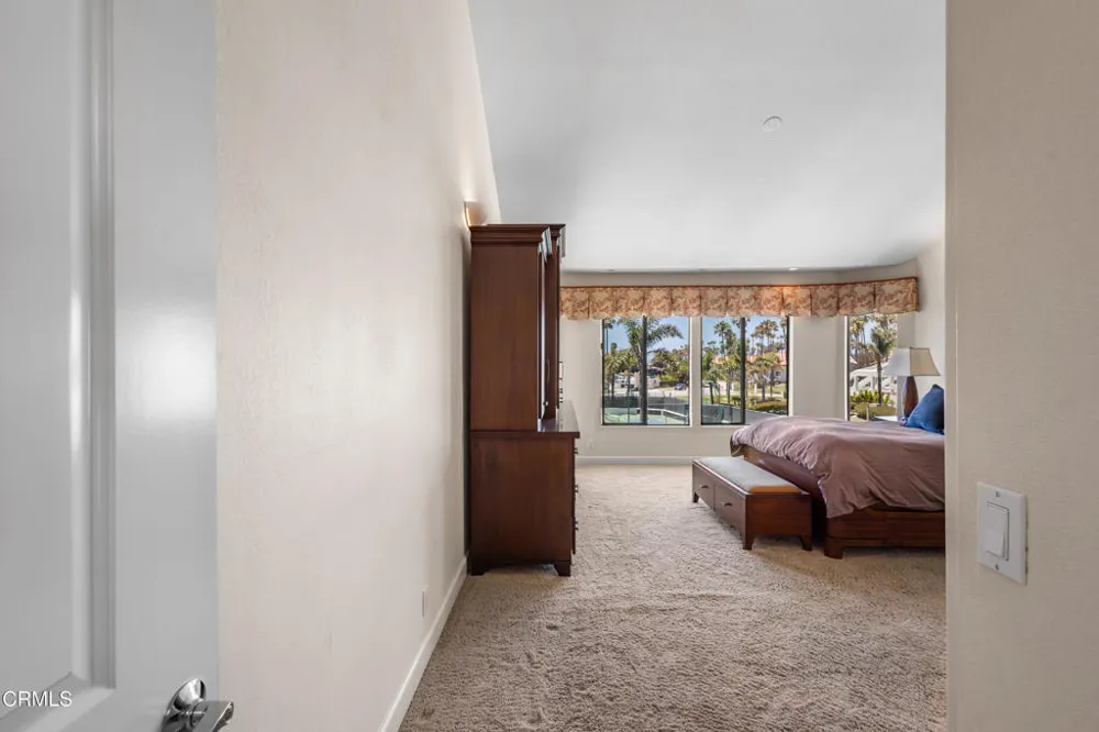 2114 Vina Del Mar Oxnard, CA 93035