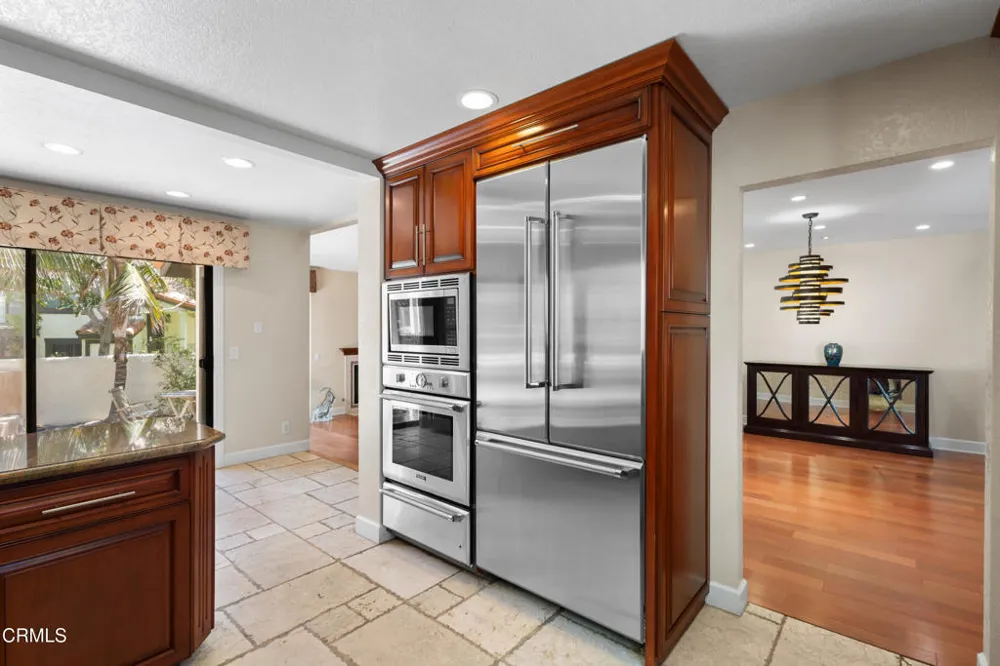 2114 Vina Del Mar Oxnard, CA 93035