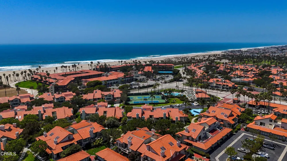 2114 Vina Del Mar Oxnard, CA 93035