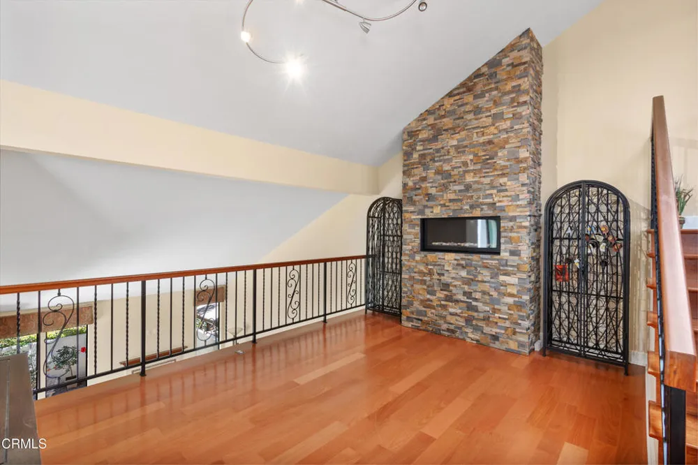 2114 Vina Del Mar Oxnard, CA 93035