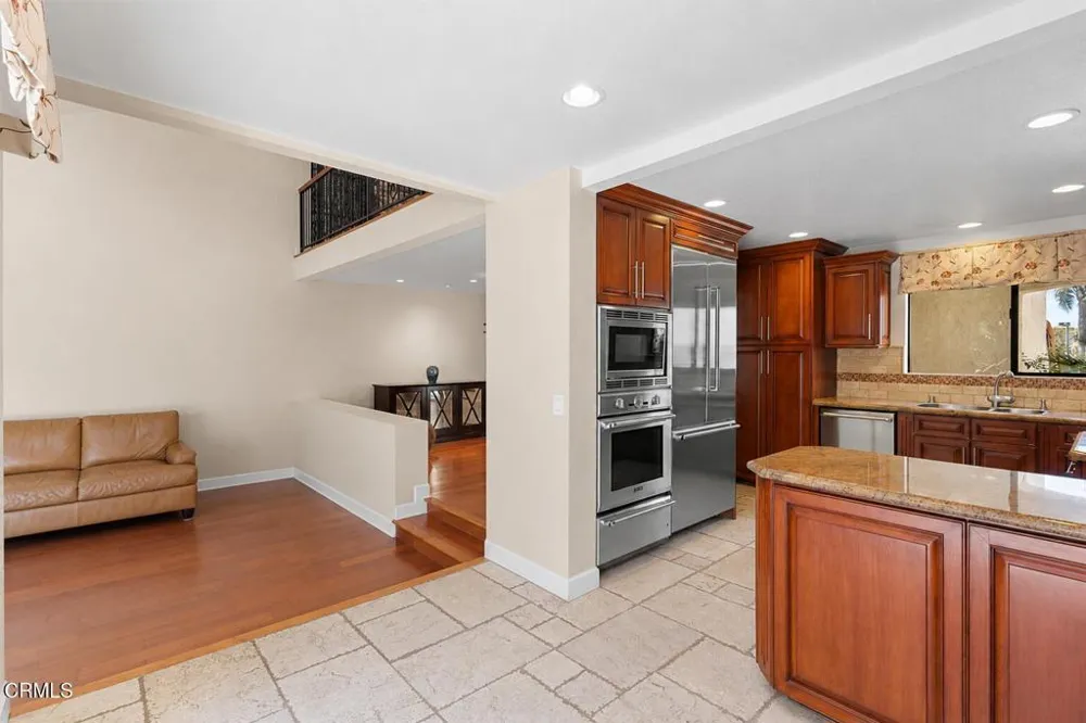 2114 Vina Del Mar Oxnard, CA 93035