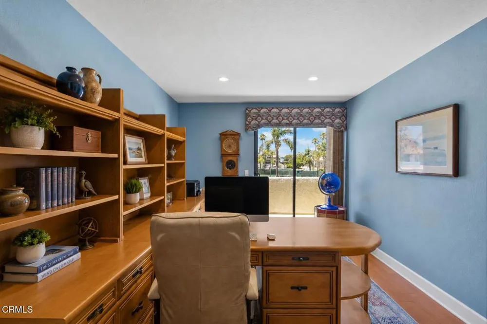2114 Vina Del Mar Oxnard, CA 93035