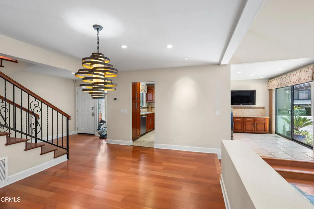 2114 Vina Del Mar Oxnard, CA 93035