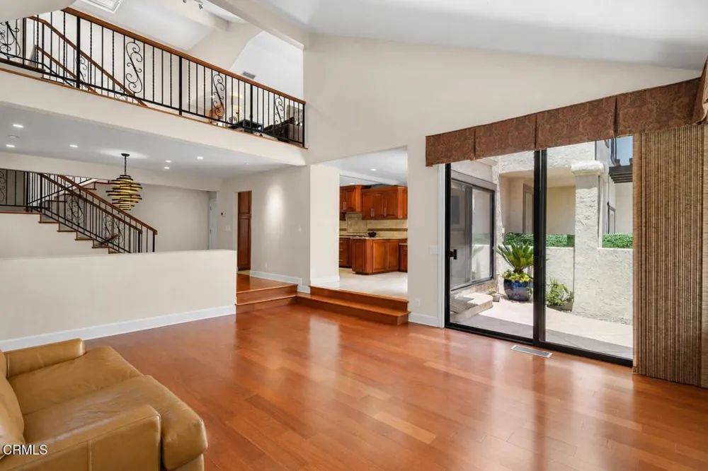 2114 Vina Del Mar Oxnard, CA 93035