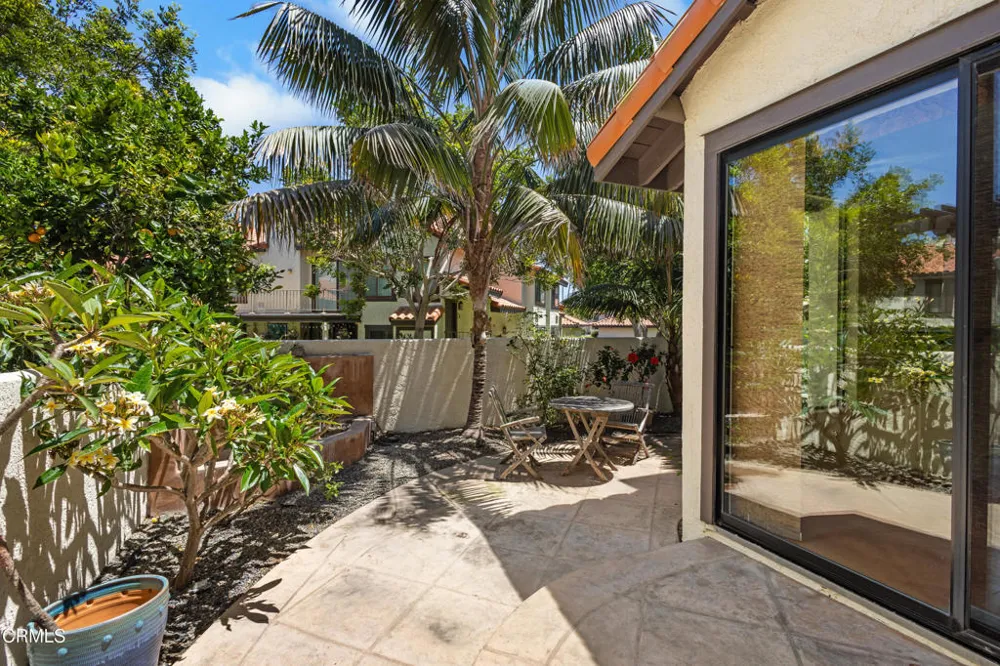 2114 Vina Del Mar Oxnard, CA 93035