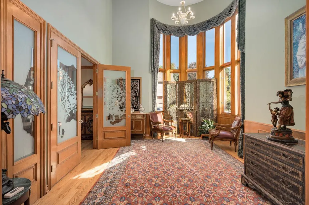 833 Lakewood Drive Rochester Hills, MI 48309