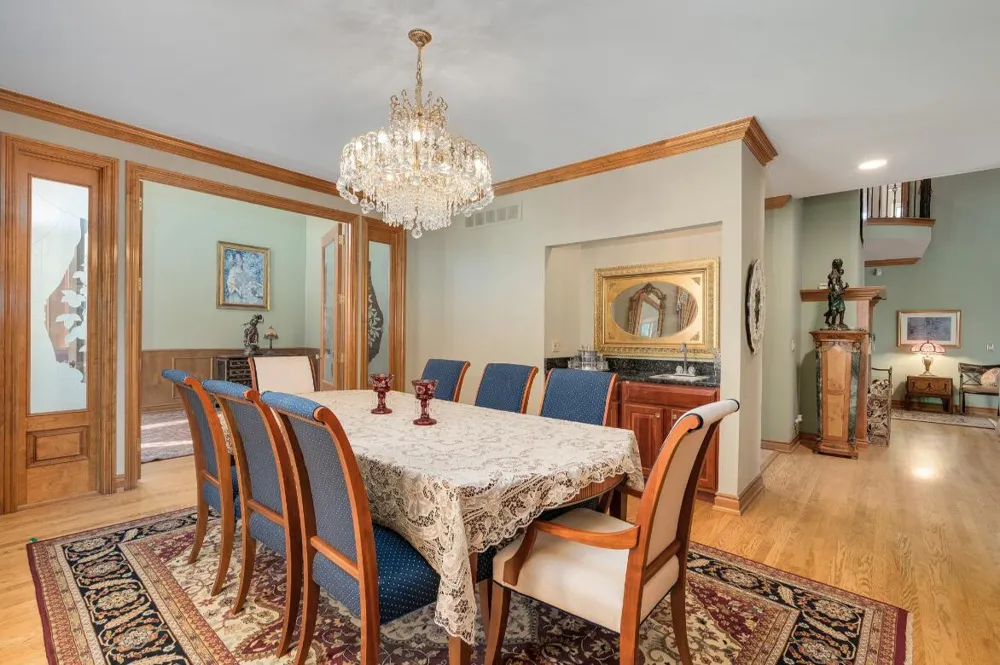 833 Lakewood Drive Rochester Hills, MI 48309