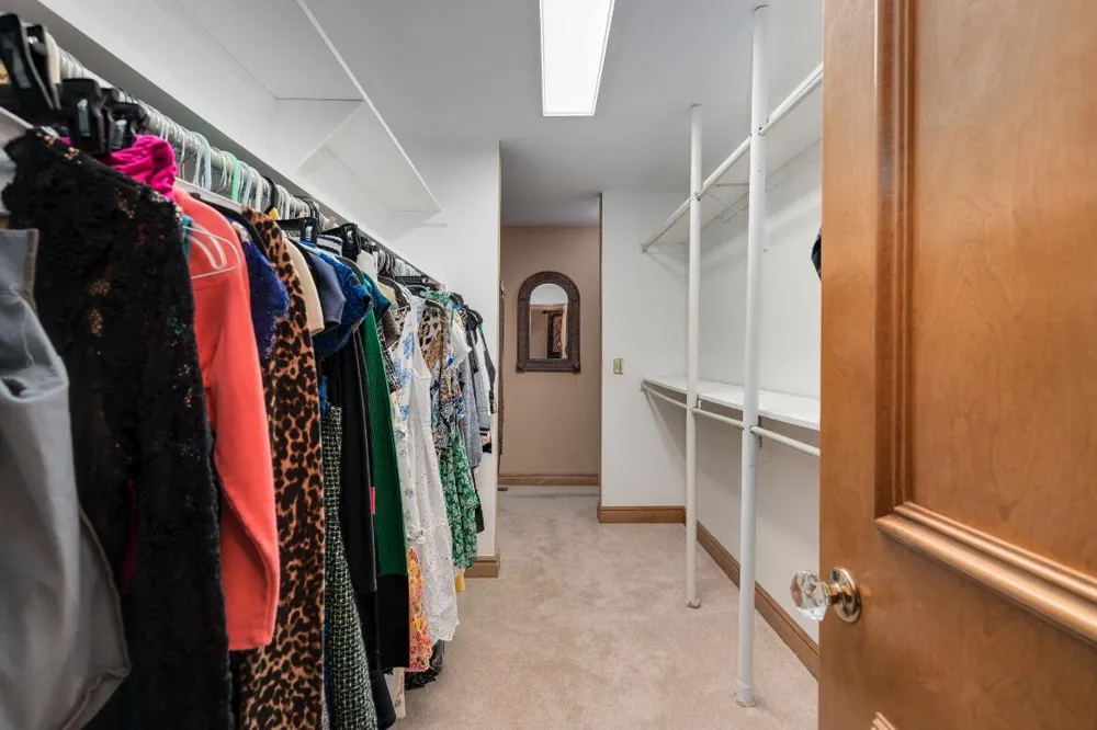 833 Lakewood Drive Rochester Hills, MI 48309