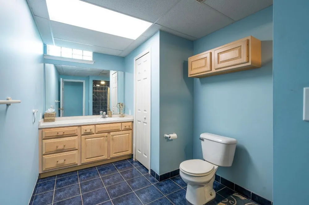 833 Lakewood Drive Rochester Hills, MI 48309