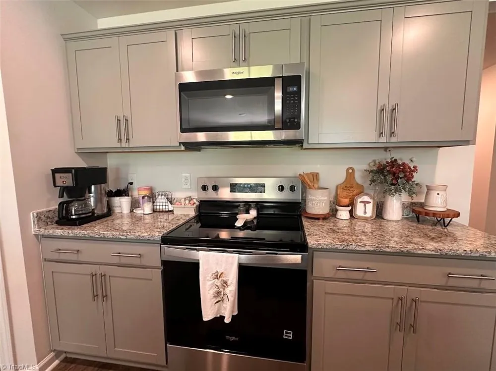 146 Preston Oaks Drive King, NC 27021