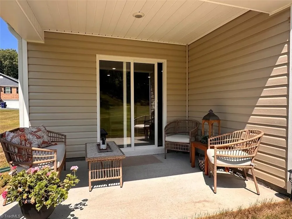 146 Preston Oaks Drive King, NC 27021