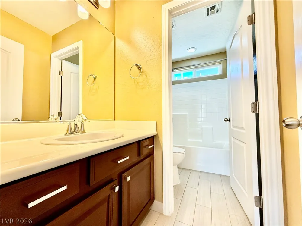 9337 Golden Lad Avenue Las Vegas, NV 89166