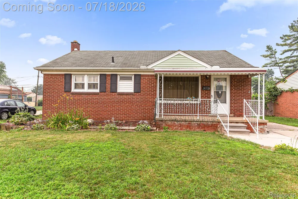 31535 Rush Street Garden City City, MI 48135