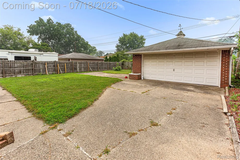 31535 Rush Street Garden City City, MI 48135