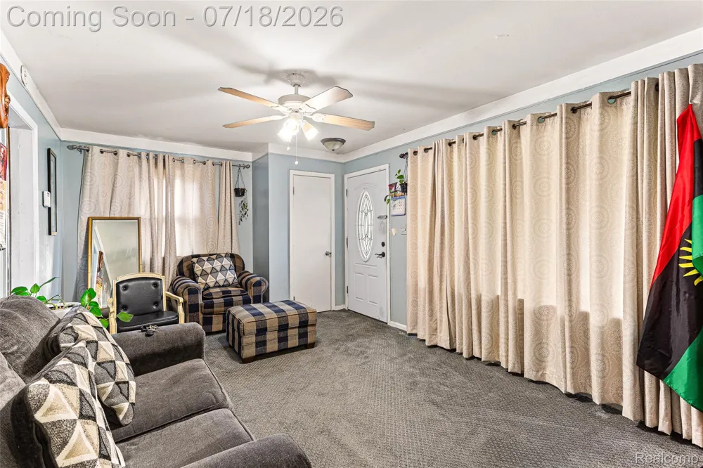 31535 Rush Street Garden City City, MI 48135