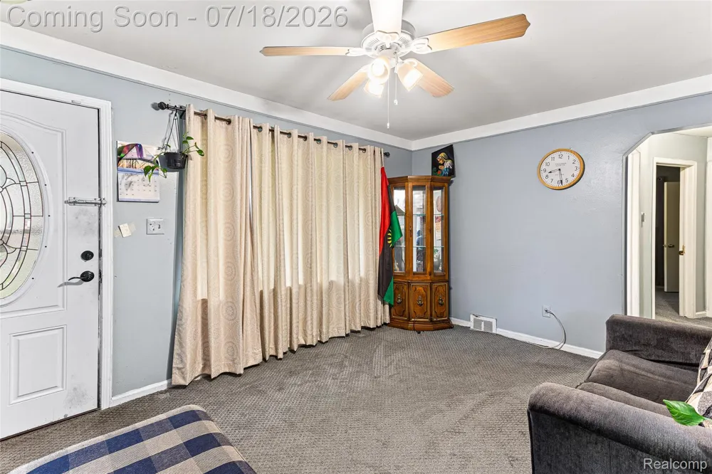 31535 Rush Street Garden City City, MI 48135