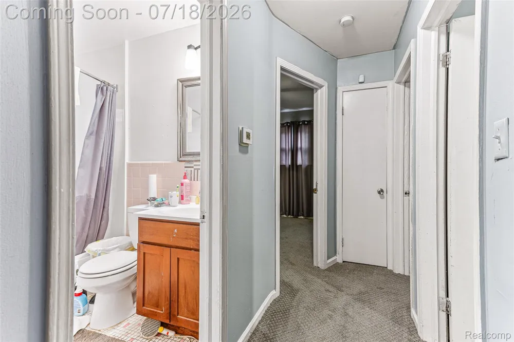 31535 Rush Street Garden City City, MI 48135