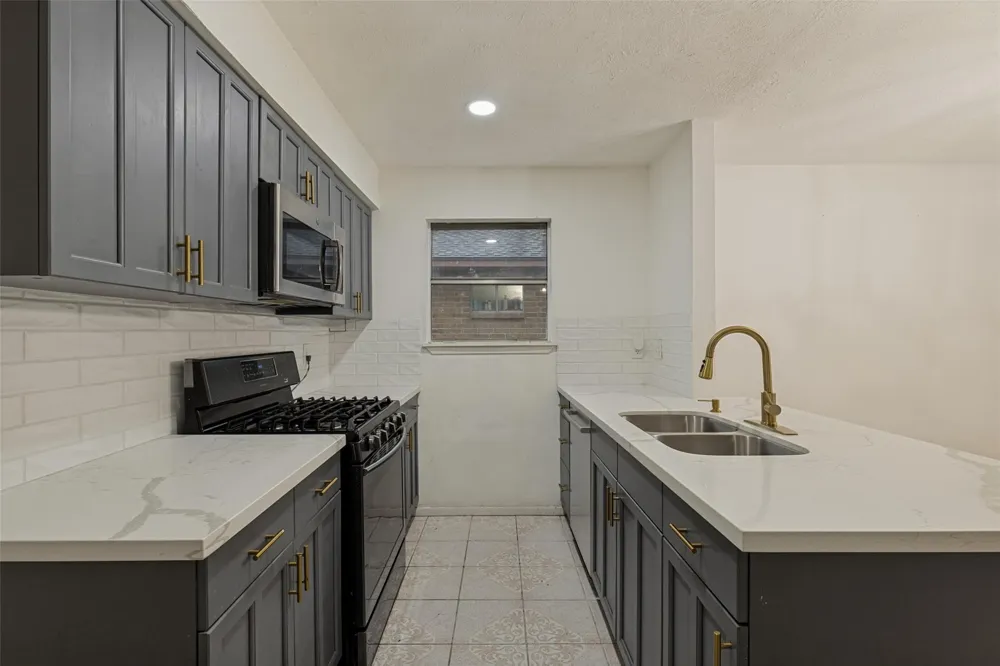 1415 Leadenhall Circle Channelview, TX 77530