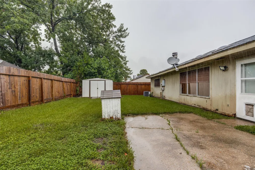 1415 Leadenhall Circle Channelview, TX 77530