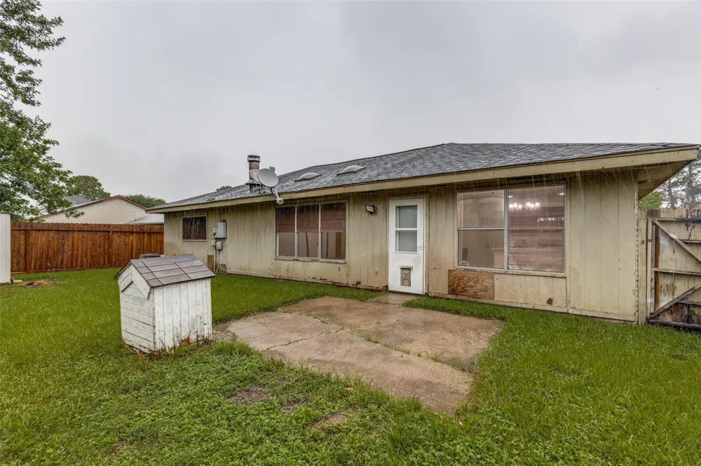 1415 Leadenhall Circle Channelview, TX 77530