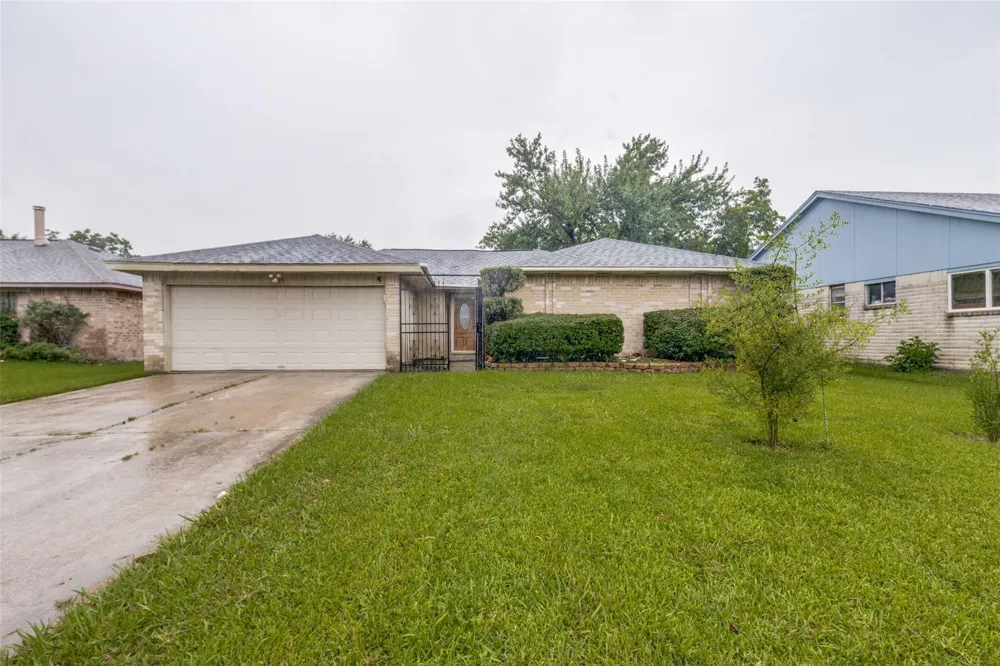 1415 Leadenhall Circle Channelview, TX 77530