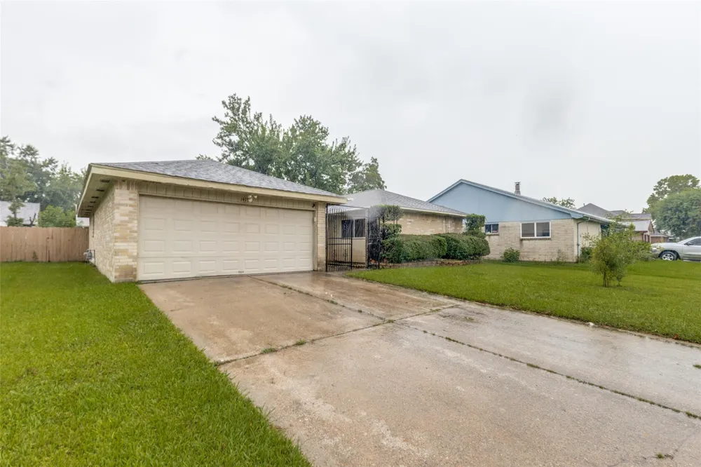 1415 Leadenhall Circle Channelview, TX 77530