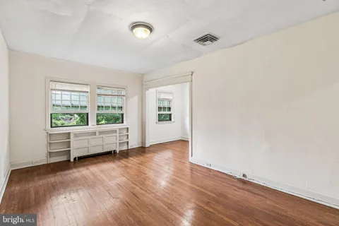 126 ARGYLE ROAD #C6