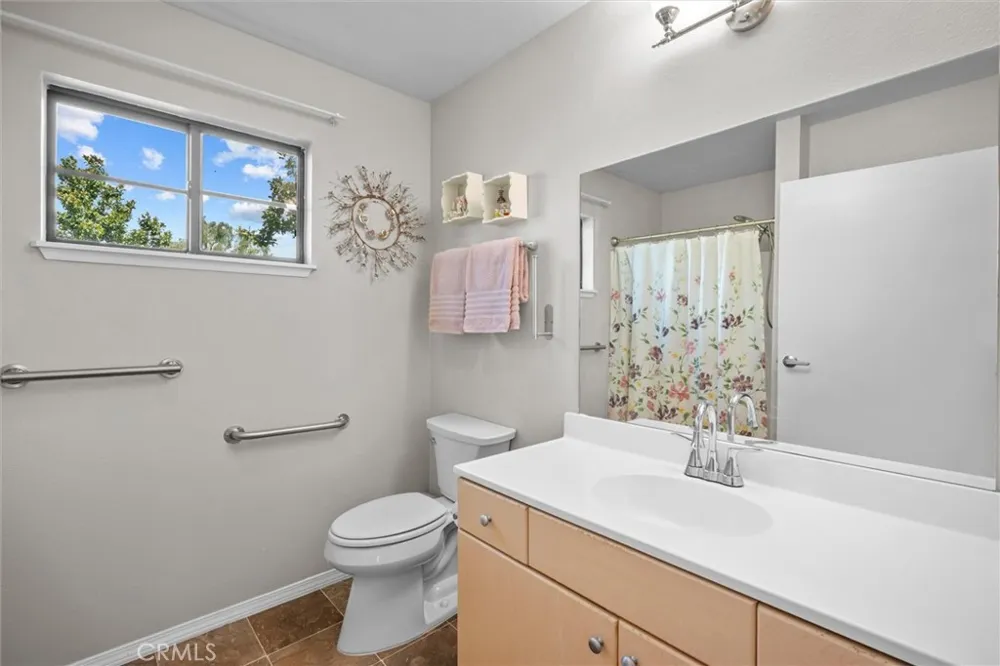 1065 Mountain View Hemet, CA 92545