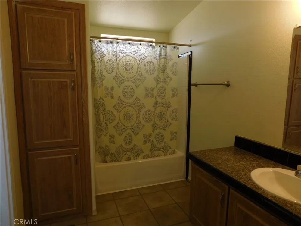 19825 Taylor California City, CA 93505