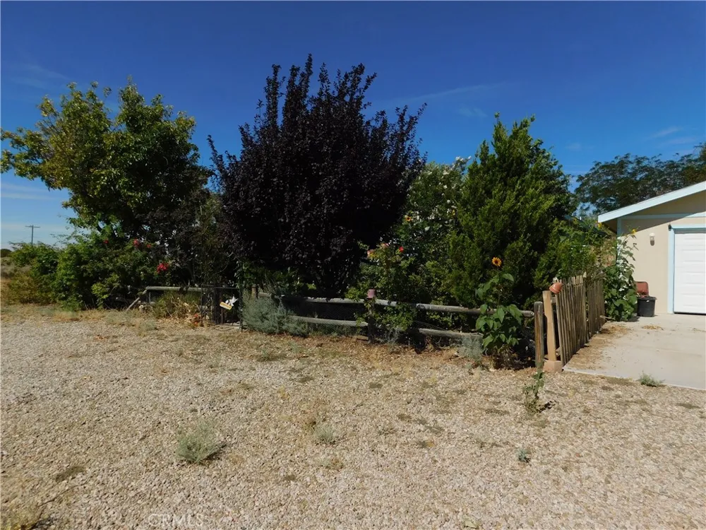 19825 Taylor California City, CA 93505