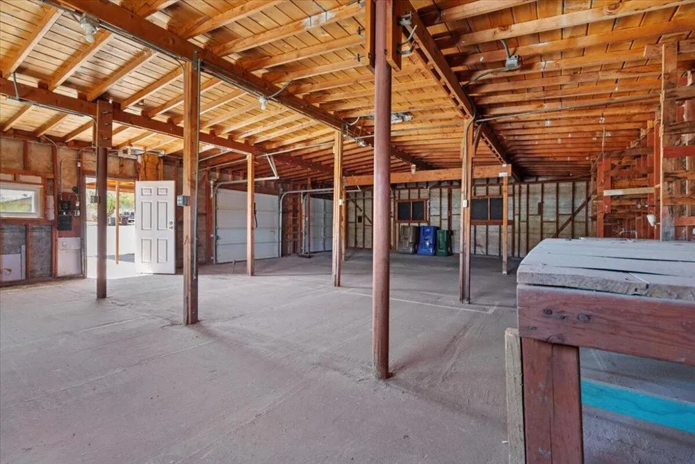 5975 Lupine Avenue 29 Palms, CA 92277