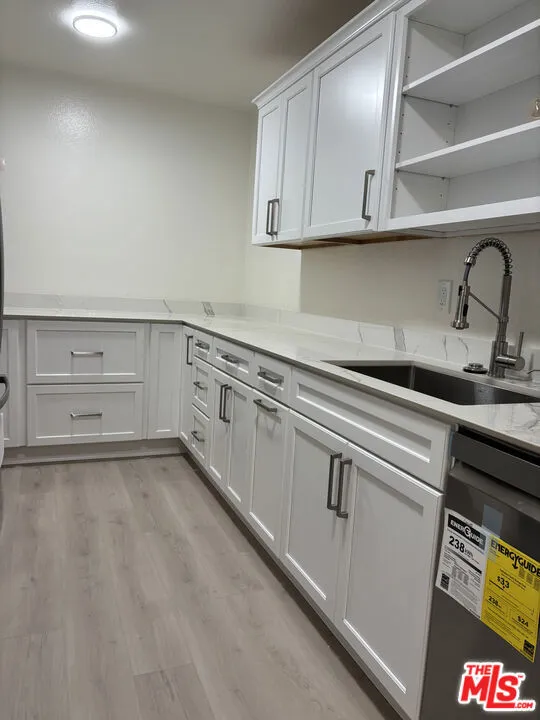 23635 Park Capri #30 Calabasas, CA 91302