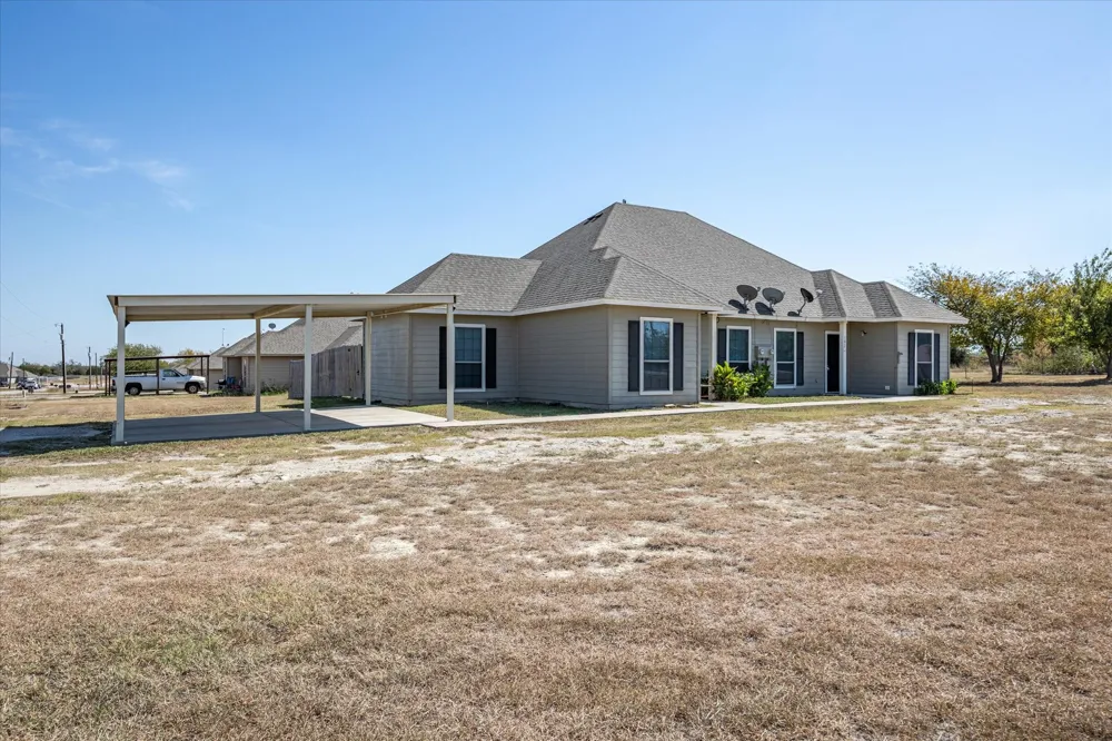 101 Collett Court Weatherford, TX 76088