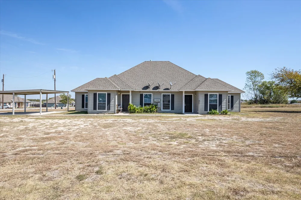 101 Collett Court Weatherford, TX 76088