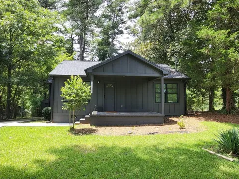 2107 Pinehurst Drive