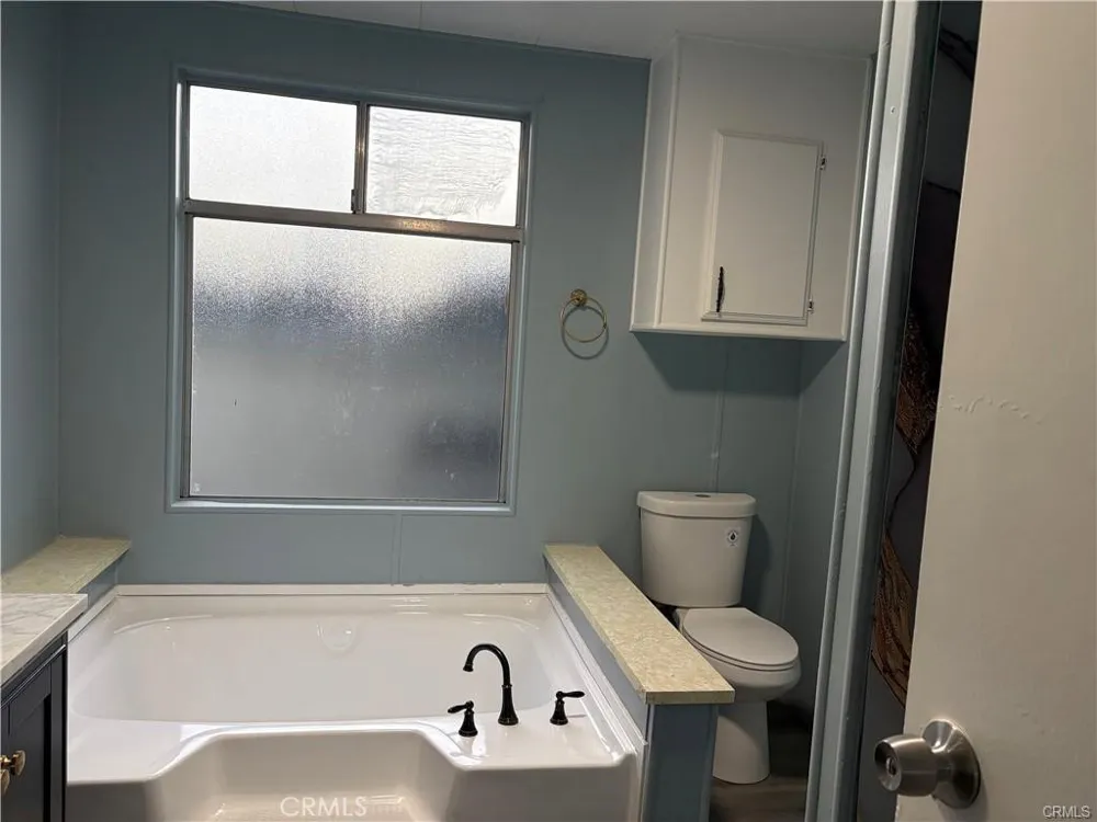 31038 Ponderosa Lake Elsinore, CA 92530