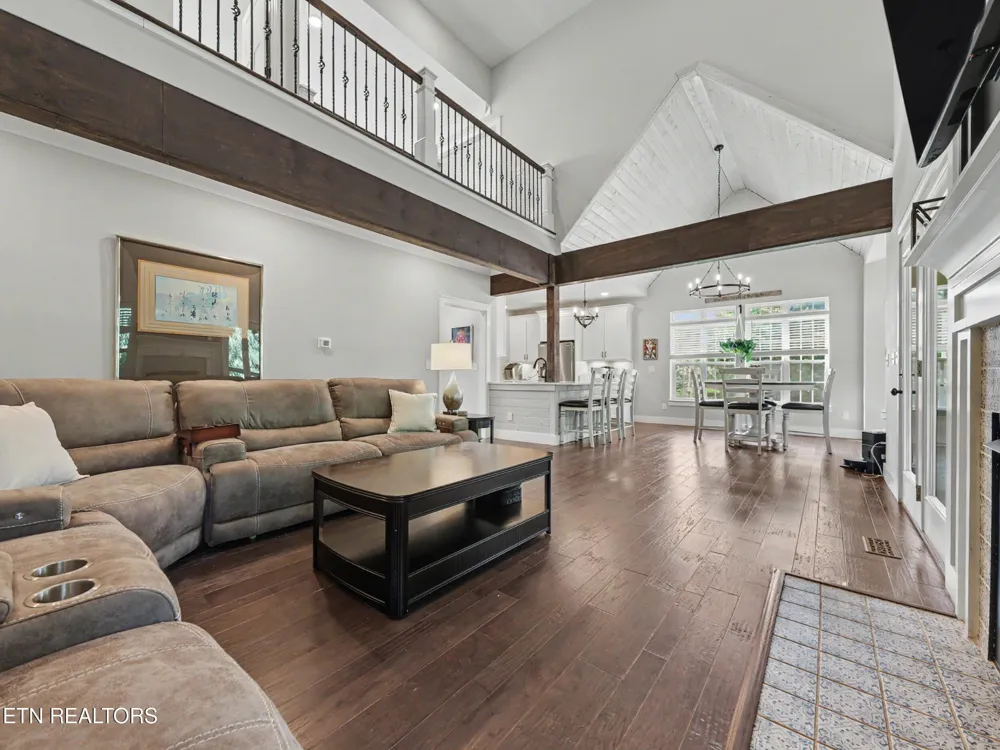 3806 Admirality Lane Knoxville, TN 37920