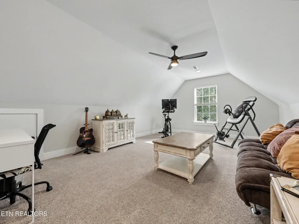 3806 Admirality Lane Knoxville, TN 37920