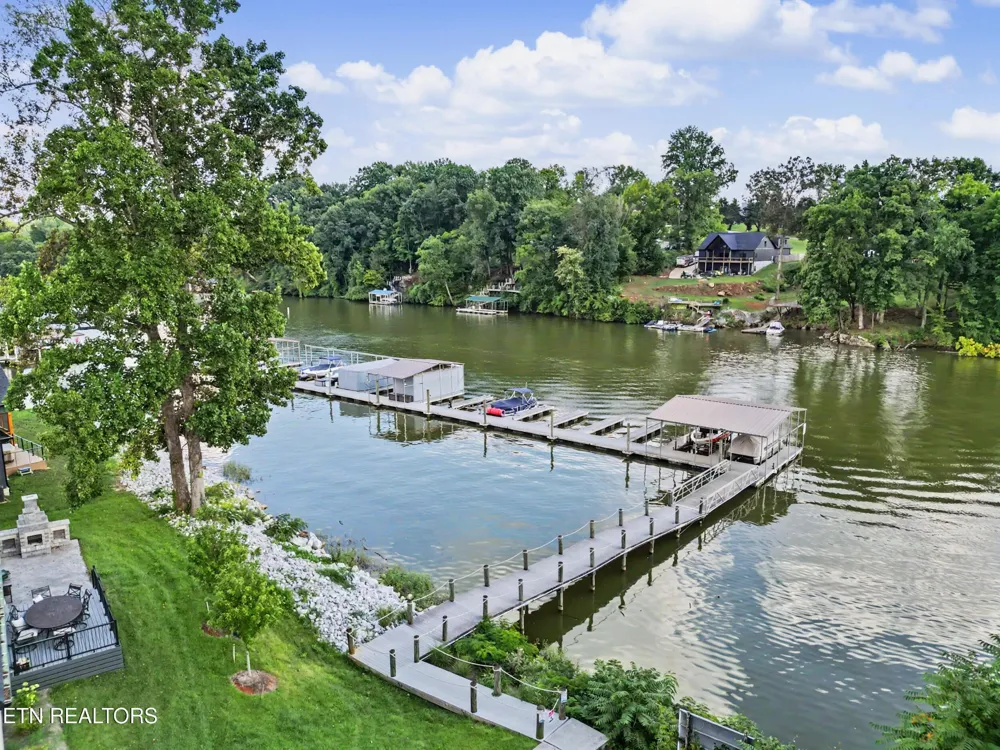 3806 Admirality Lane Knoxville, TN 37920