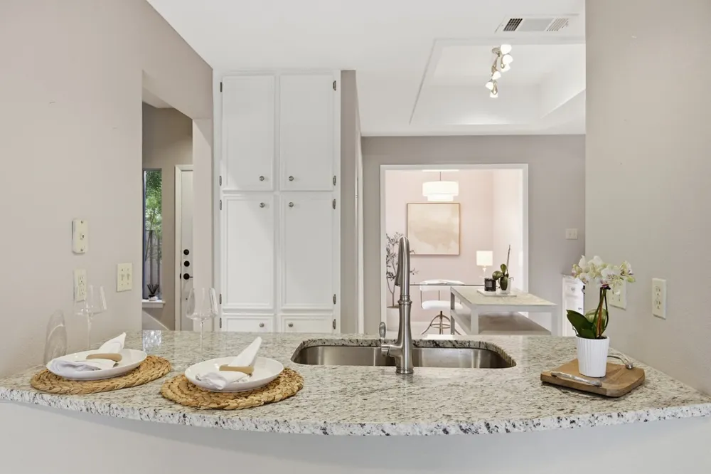 2201 Lakeway Boulevard #25 Lakeway, TX 78734