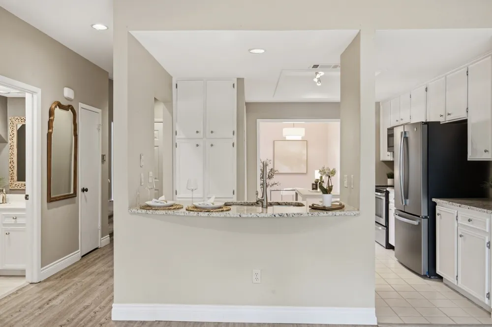 2201 Lakeway Boulevard #25 Lakeway, TX 78734