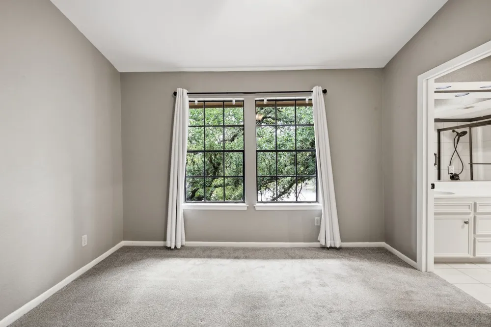 2201 Lakeway Boulevard #25 Lakeway, TX 78734