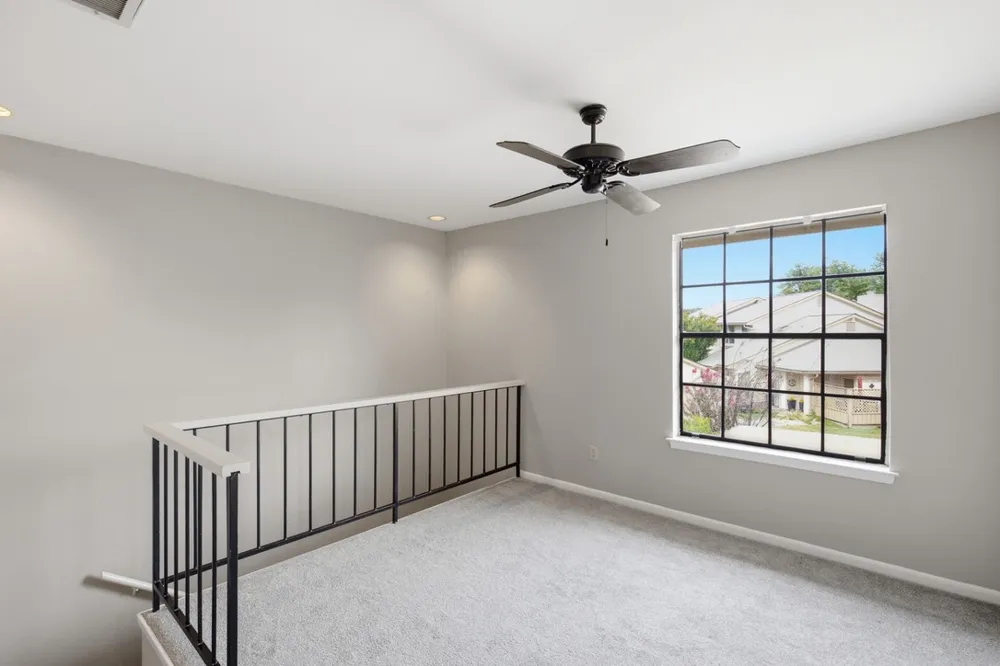 2201 Lakeway Boulevard #25 Lakeway, TX 78734