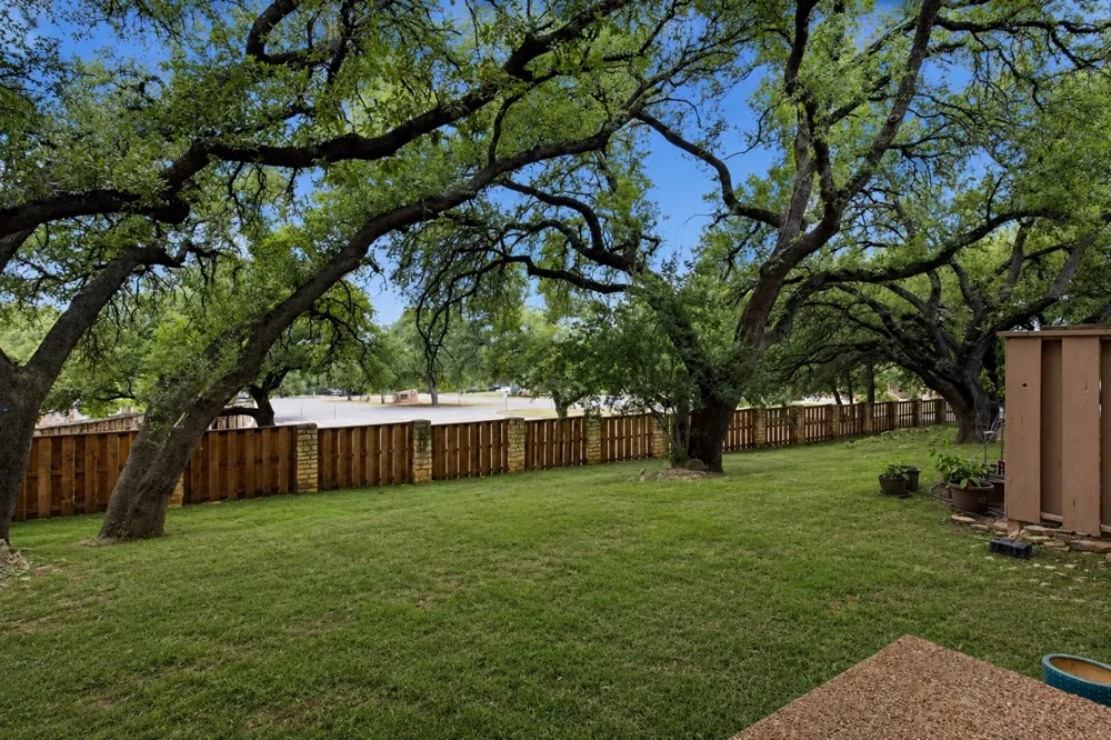 2201 Lakeway Boulevard #25 Lakeway, TX 78734