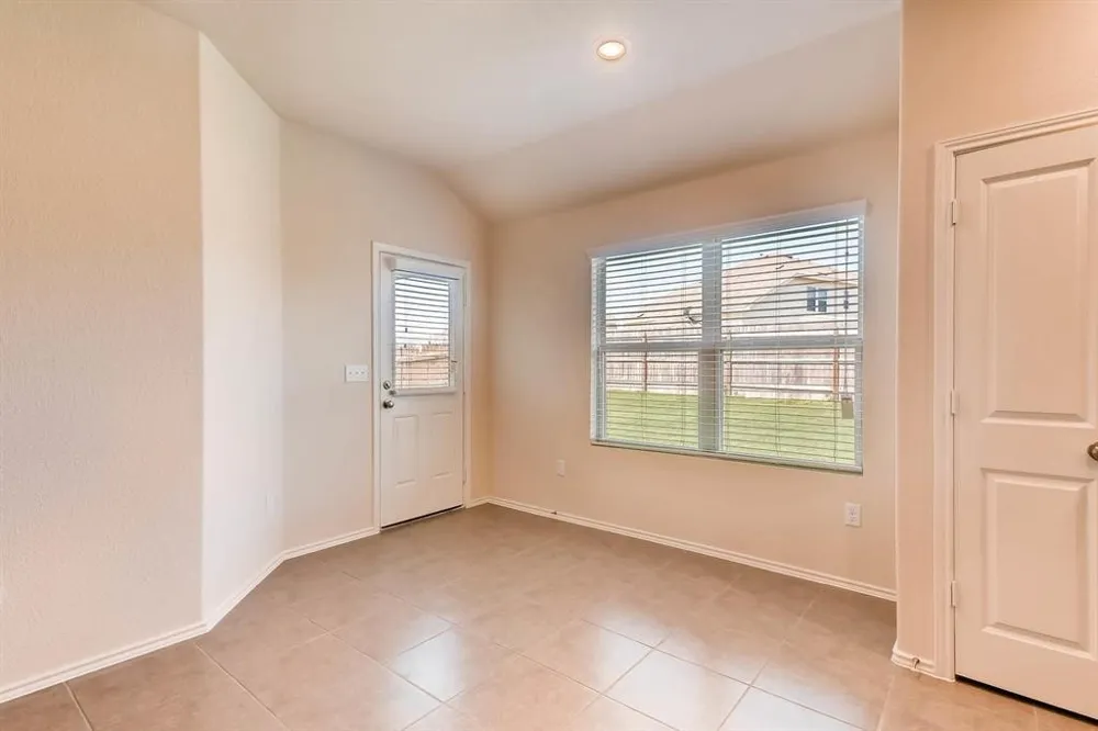 121 Andesite Trail Buda, TX 78610