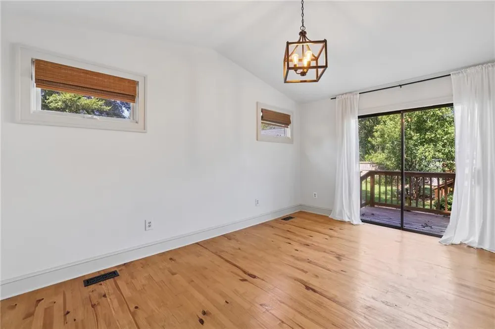 200 S Jackson Street Hartwell, GA 30643