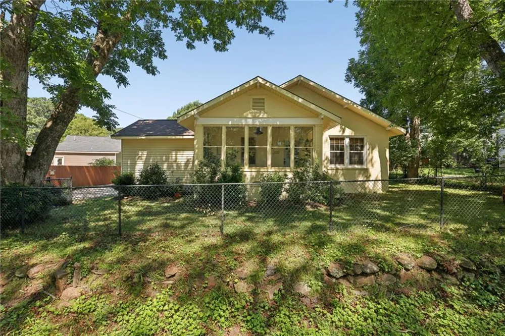 200 S Jackson Street Hartwell, GA 30643