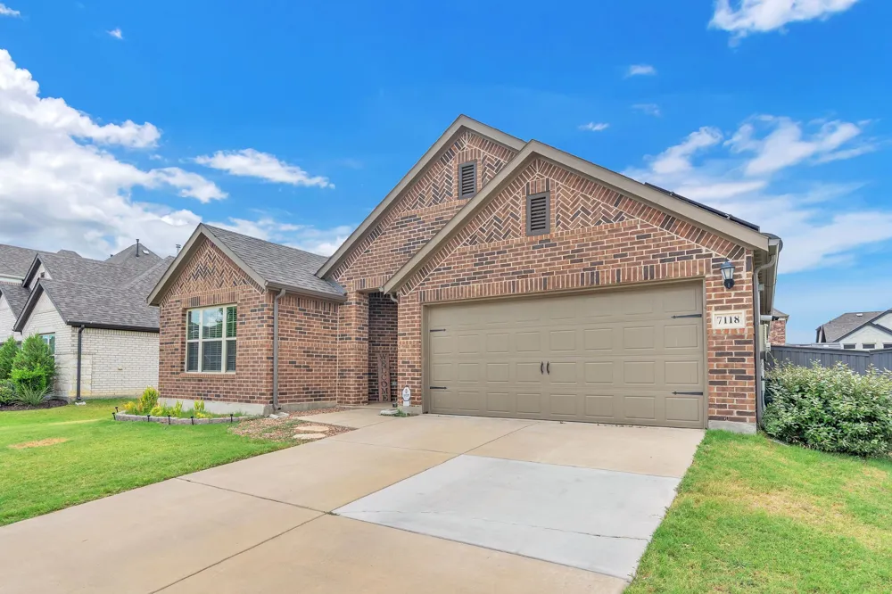 7118 Pampas Place Venus, TX 76084