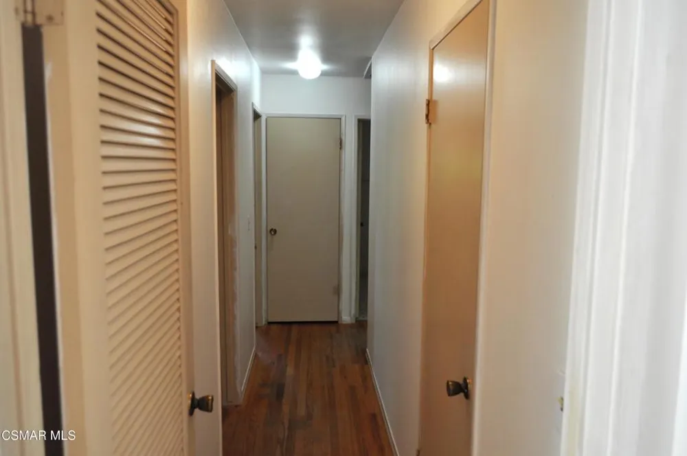 398 Hillrose Court Newbury Park, CA 91320